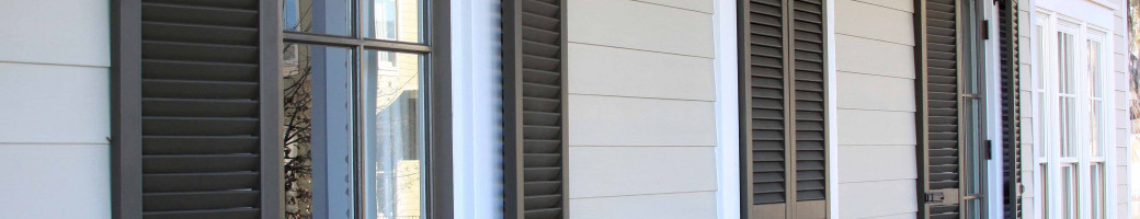 Custom-fit Colonial Window Shutters